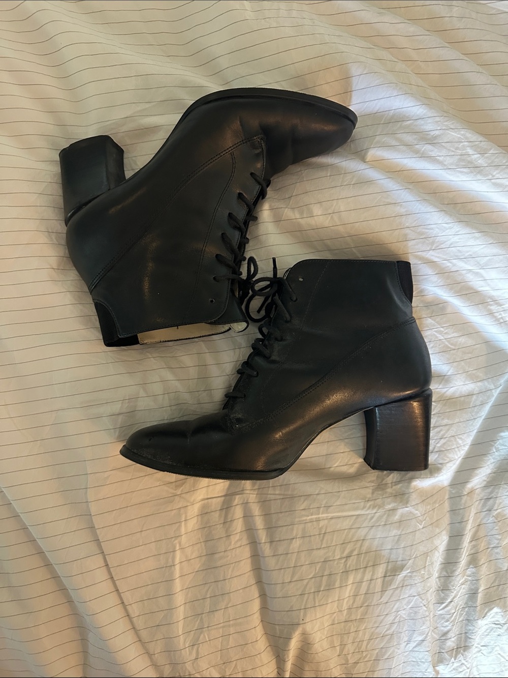VTG City Connections - Black Lace Up Leather Booties - 6.5